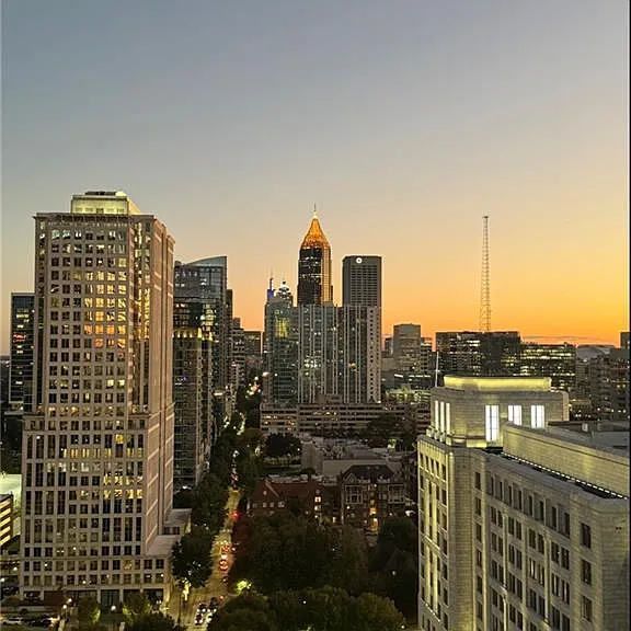 1080 Peachtree St NE #2110 — Photo 8