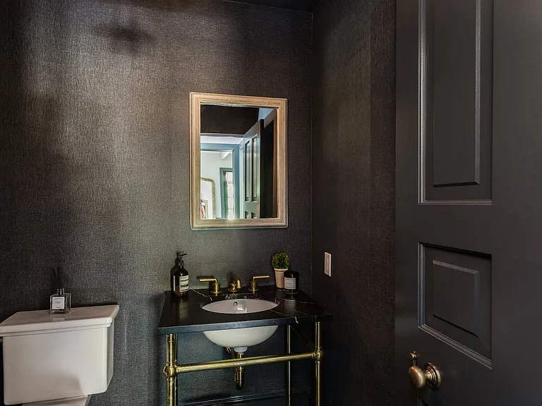 30 Darby Ln — Photo 17