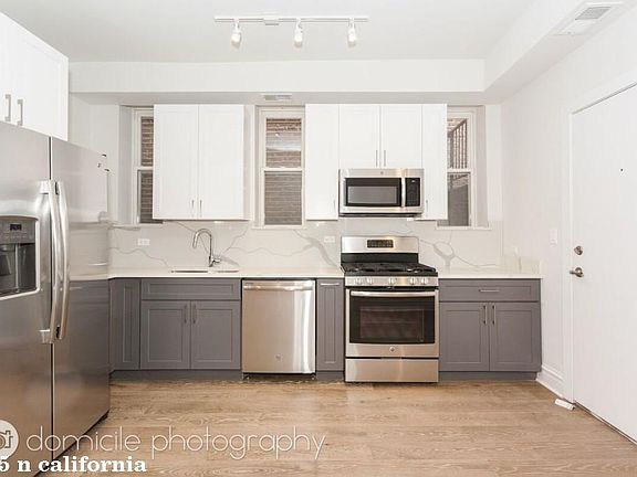 2nd image of 2535 N California Ave #911