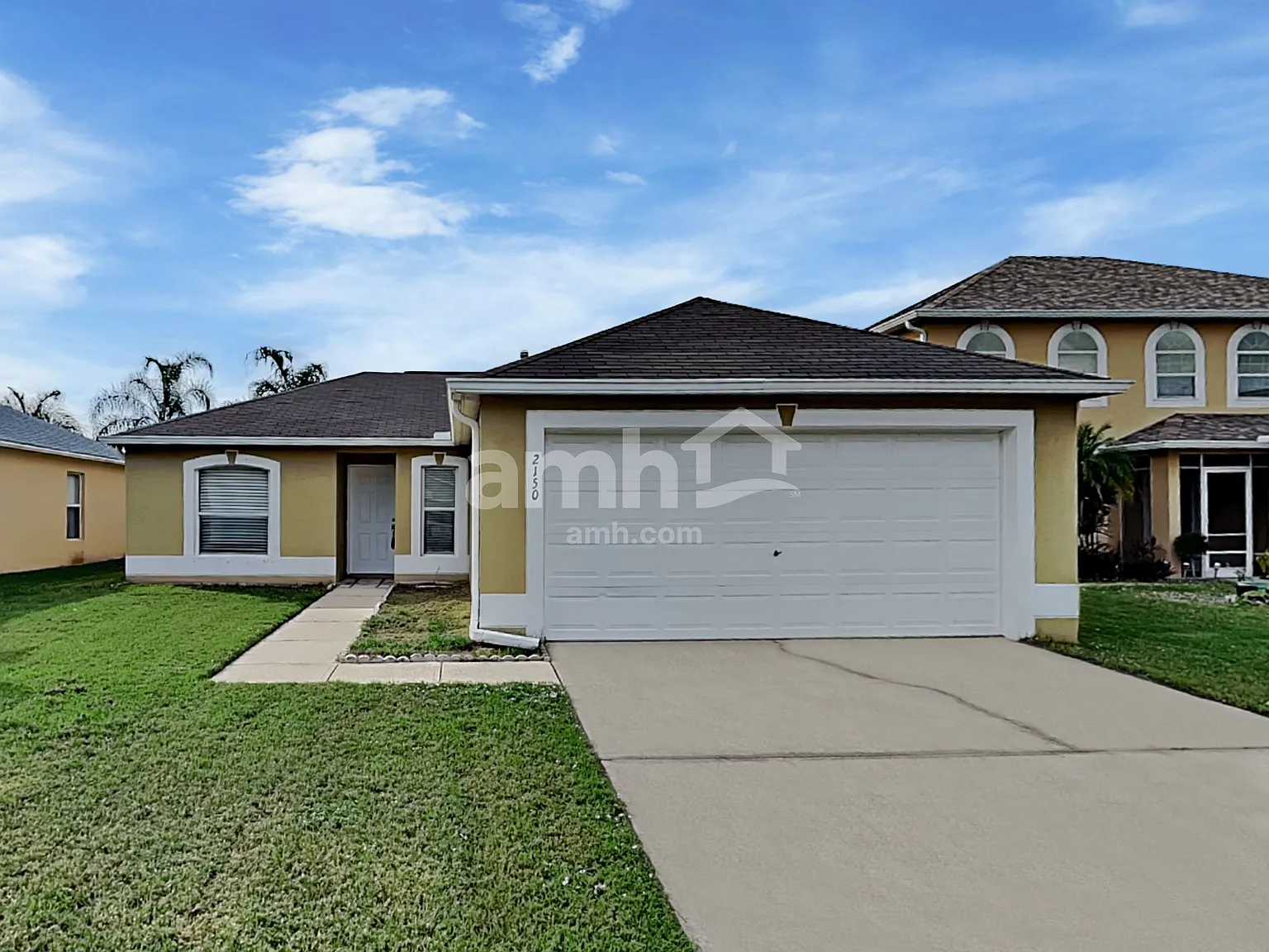 3 bed, 2.0 bath, 1264 sqft, $2,020 — Photo 1