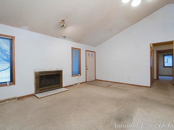 3rd image of 4786 Southstone Dr SE