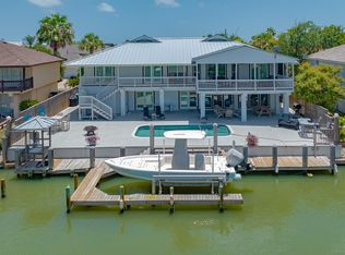 9 Bimini Dr, Rockport, TX 78382