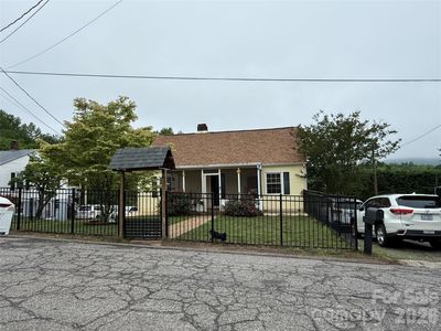 709 Dixie Ave NW, Valdese, NC, 28690