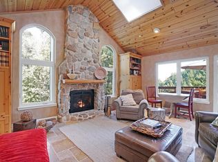 210 Swett Rd, Woodside, CA 94062