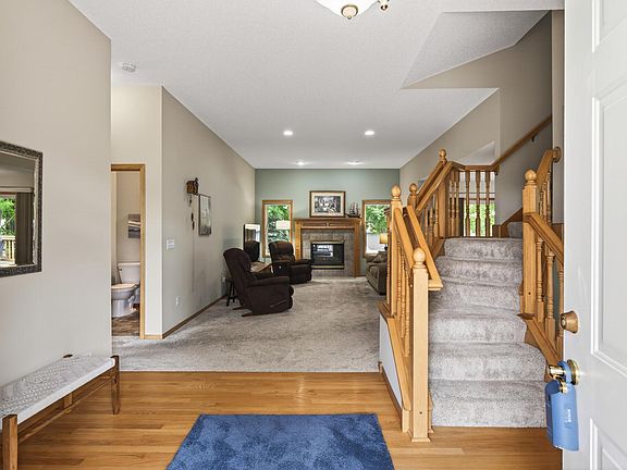3rd image of 4514 Impatiens Ave N