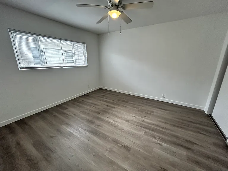 4800 August St #11 — Photo 13