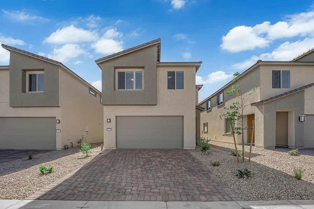 Building Photo - 10263 Estancia Hill St