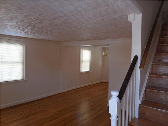 View coming in front door