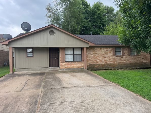 6331 Woodgreen Dr