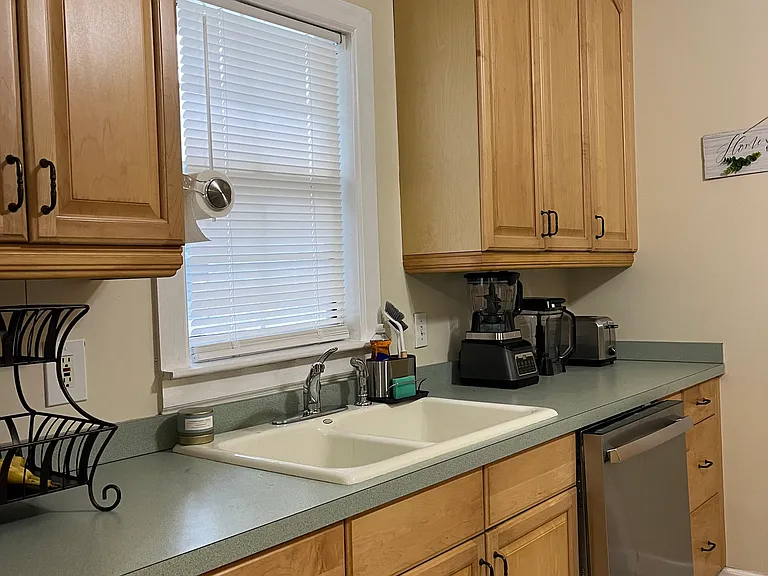 204 E Jean St — Photo 23