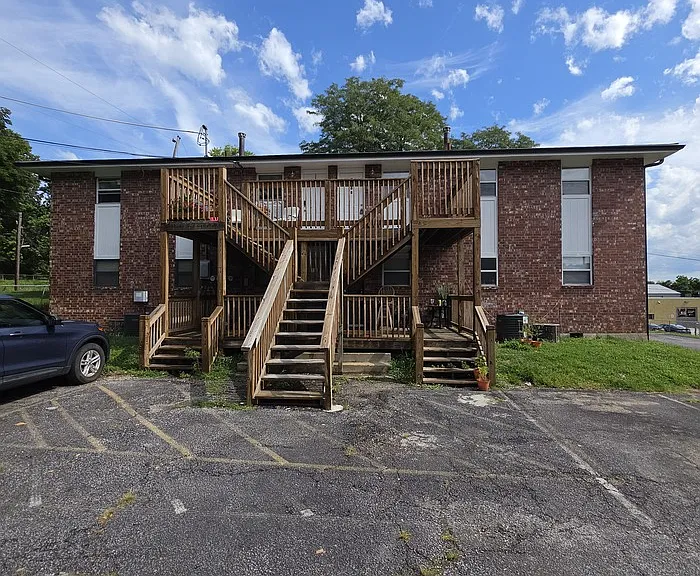 113 E Park Ave #B — Photo 16