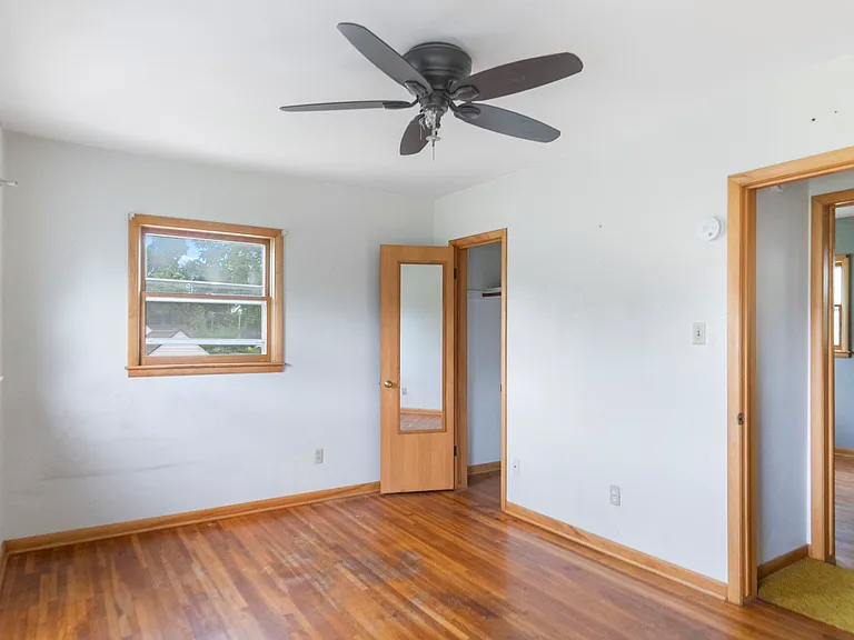 3310 Rownd St — Photo 12