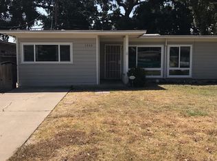 1006 W Douglas Rd, Stockton, CA 95207