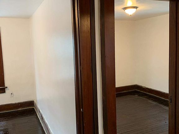 3rd image of 515 Bina Ave