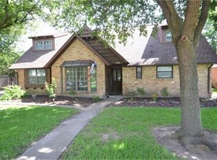 5250 Kingfisher Dr, Houston, TX 77035