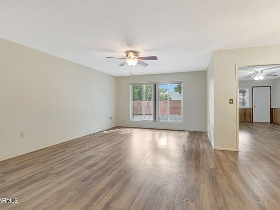 3rd image of 9931 W CUMBERLAND Drive