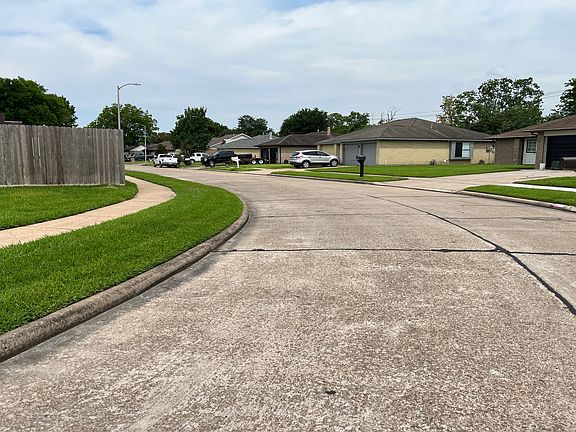 5th image of 1221 Canyon Springs Dr