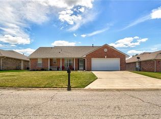 1927 Ridge Crest Dr, Shawnee, OK 74804