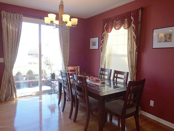 4th image of 454 Avocet Dr
