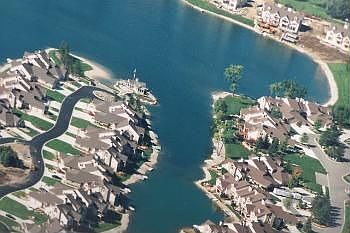 1st image of 18437 Blue Heron Dr E
