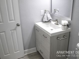 676 Maxey Rd #1807, Houston, TX 77013