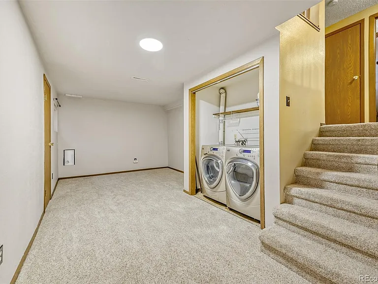 3354 S Kendall St — Photo 16