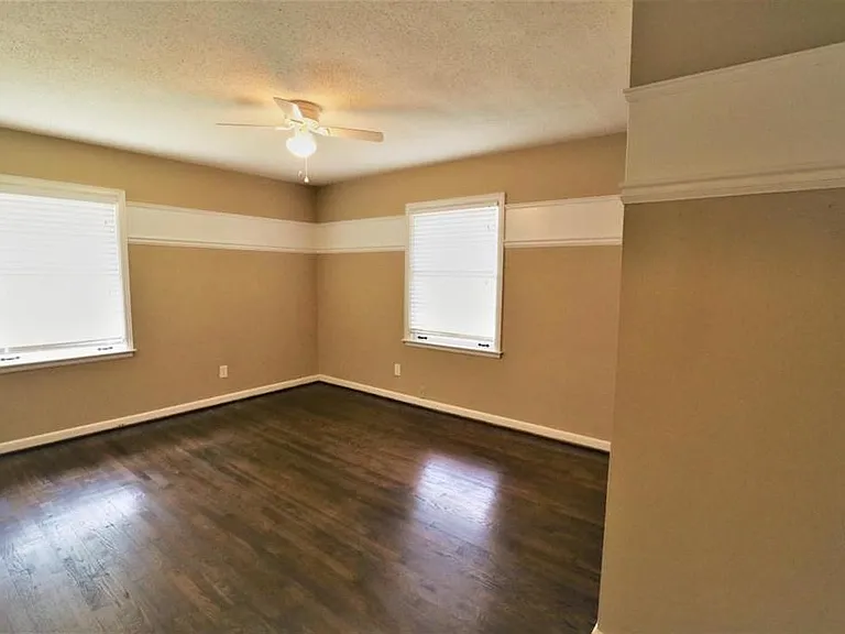 6075 Harleston Rd — Photo 16