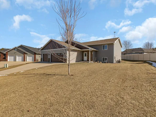 609 Emma Dr SE, Cold Spring, MN 56320