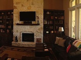 241 W Chapman Rd, Hewitt, TX 76643