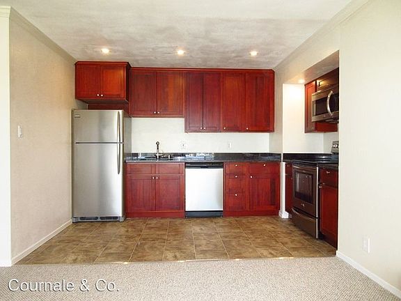 3rd image of 6438 Geary Blvd APT 306