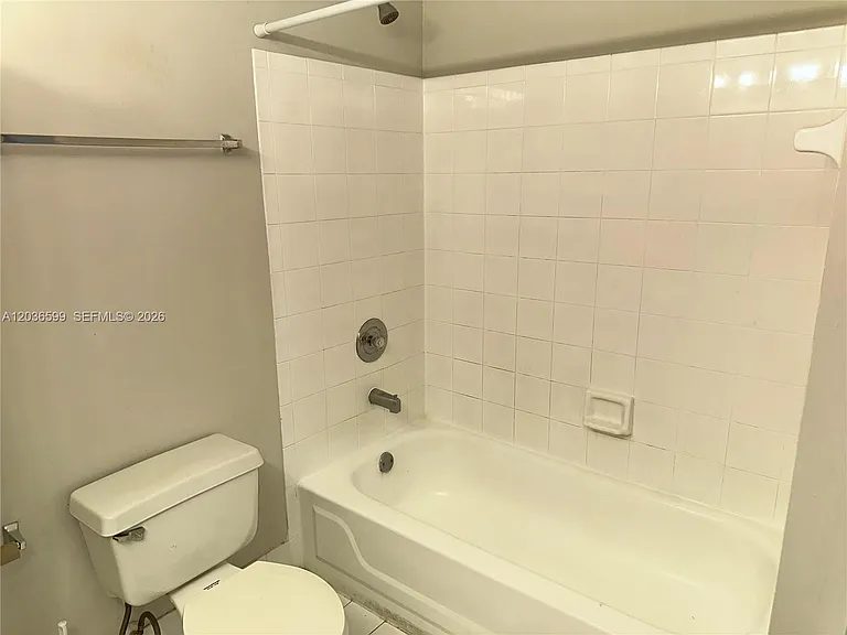460 S Park Rd #6203 — Photo 10