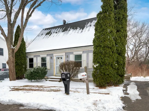 40 Kingsbury Lane, Glastonbury, CT 06033