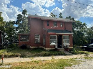 230 W 2nd St, Milan, MO 63556