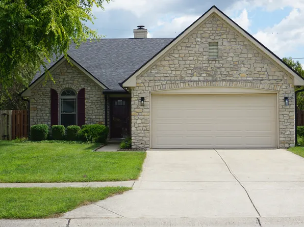 679 Redfox Ct S, Greenwood, IN 46142