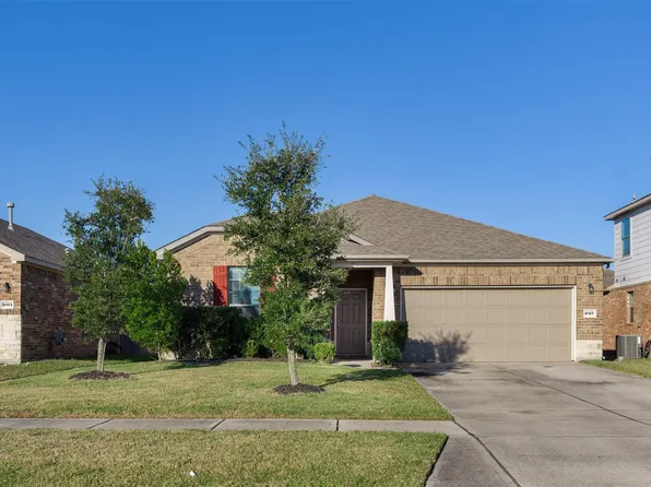 8127 Running Brook Ln, Rosenberg, TX 77469