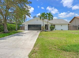 39 Johnnycake Dr, Naples, FL 34110