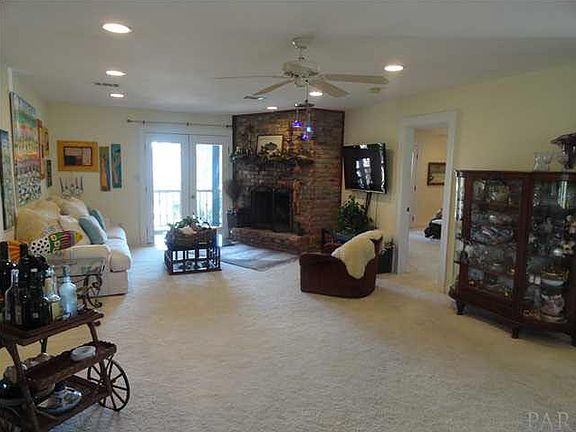 5th image of 811 Maldonado Dr