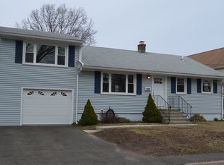 740 High St, Fairfield, CT 06824