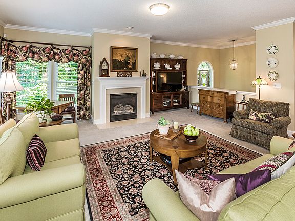 Family Room, gas fireplace