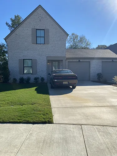 815 Stonebrook Cir Photo 1