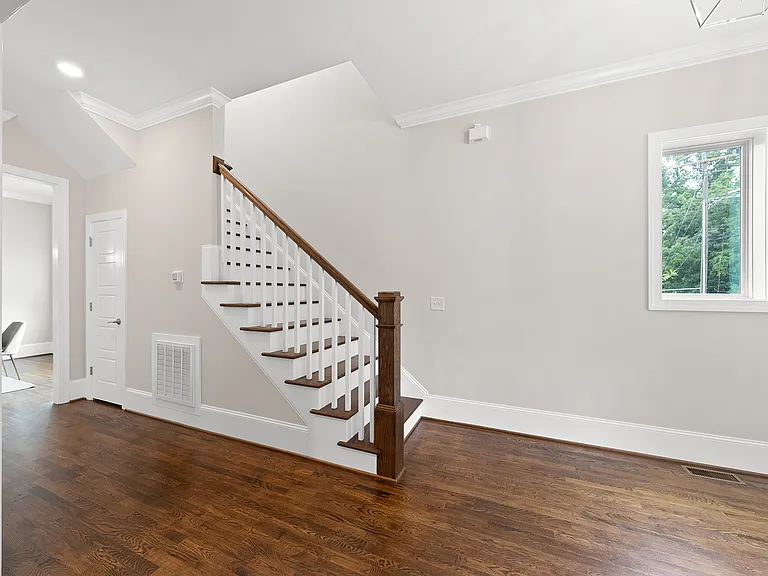 800 Gannett St — Photo 5