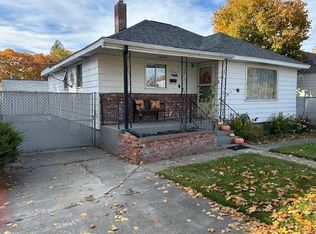 5023 N Hawthorne St, Spokane, WA 99205