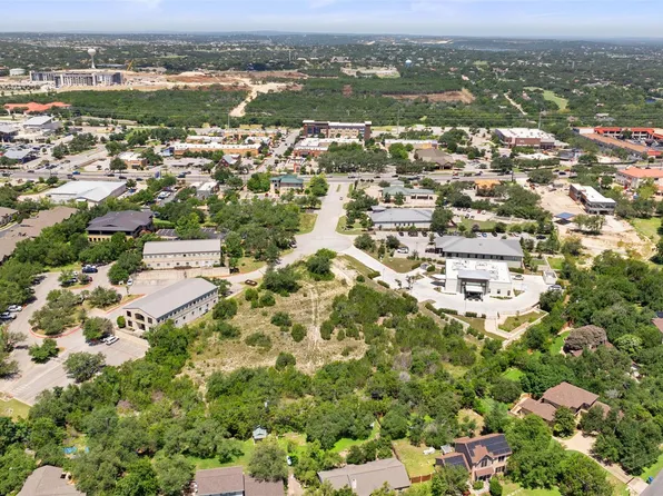 8 Lakeway Centre Ct, Austin, TX 78734