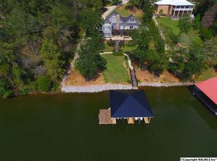 848 Mohawk Bluff Dr, Ohatchee, AL 36271