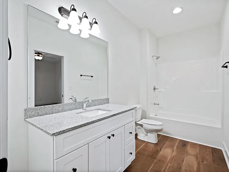 212 Baylor Ct — Photo 8