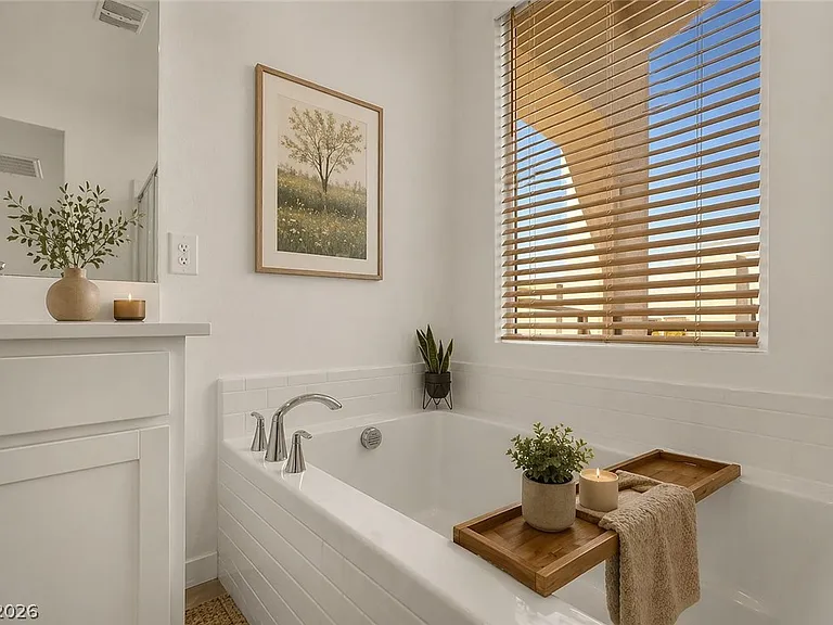129 Laguna Commons Ln — Photo 25