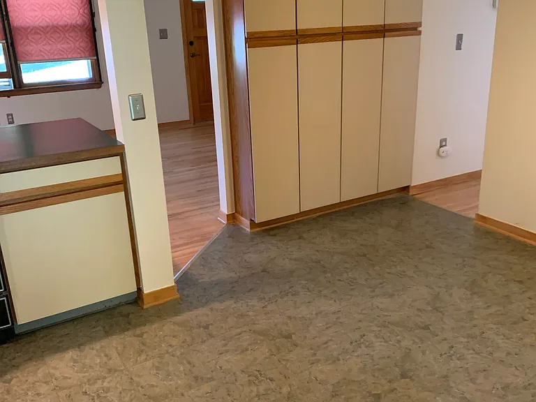 445 Grape Ave #1 — Photo 6