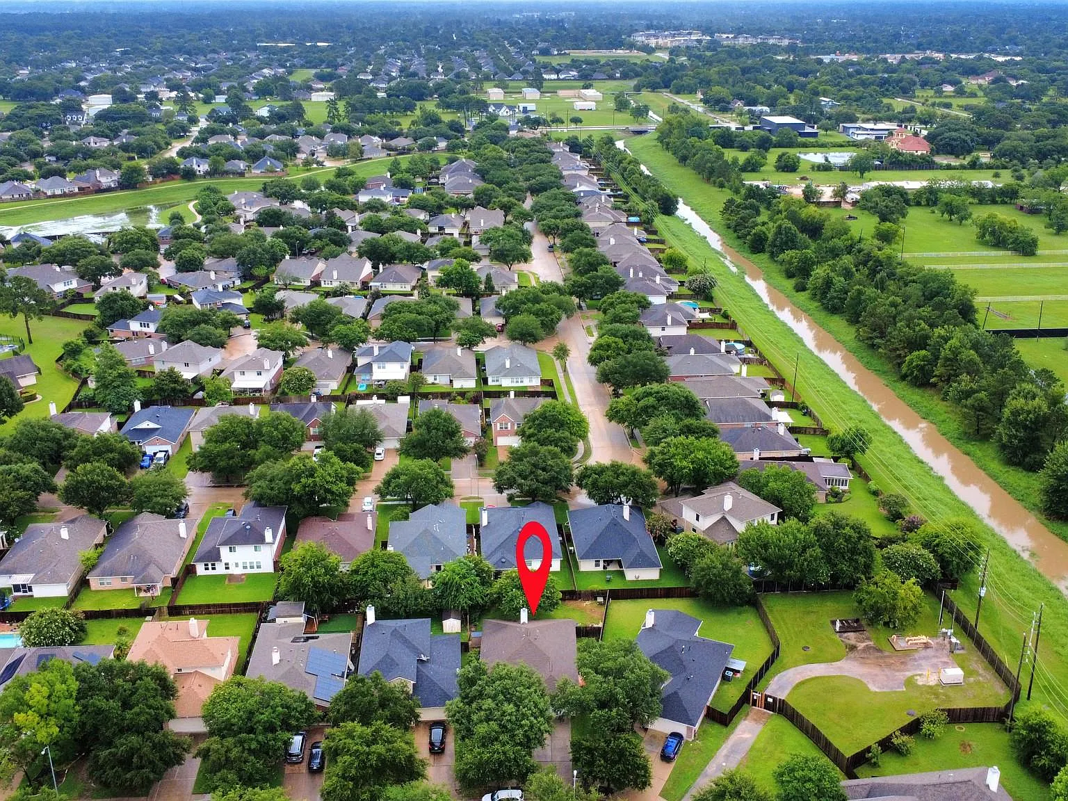 3 bed, 2.0 bath, 1734 sqft, $2,200 — Photo 4