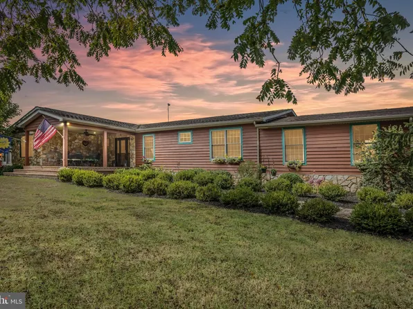 317 Pierce Rd, Berryville, VA 22611