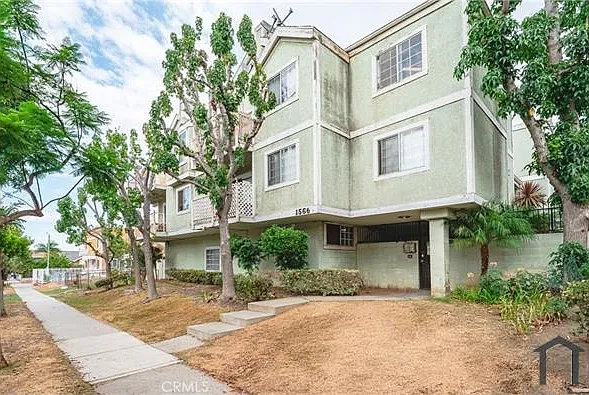 1566 Pine Ave #206A